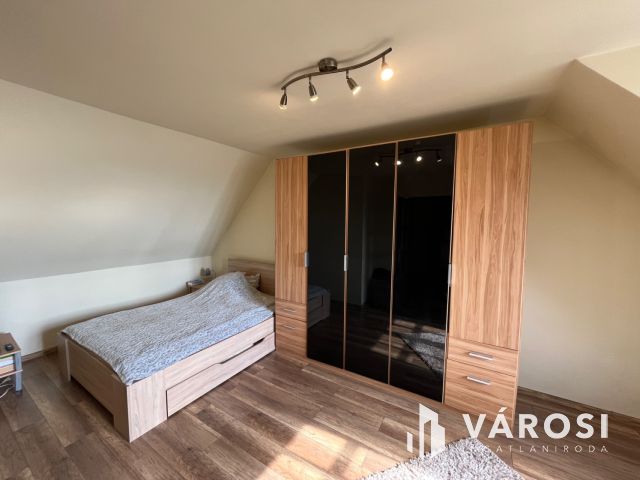 Debrecen Homokertben, Csendes Szép Utcában, Jó Ház Eladó!