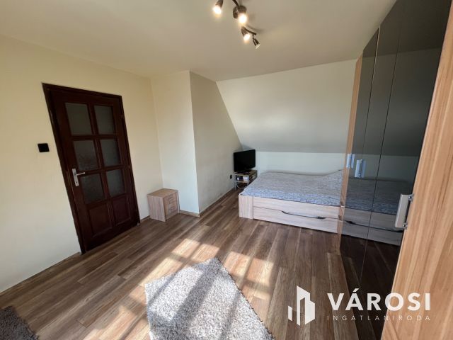 Debrecen Homokertben, Csendes Szép Utcában, Jó Ház Eladó!