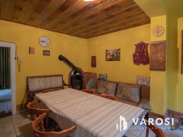 Lovásziban, kedves kis hangulatú zártkerti ingatlan eladó!