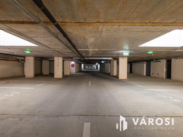 Kulcsrakész lakás Péterhegyen L-F-1