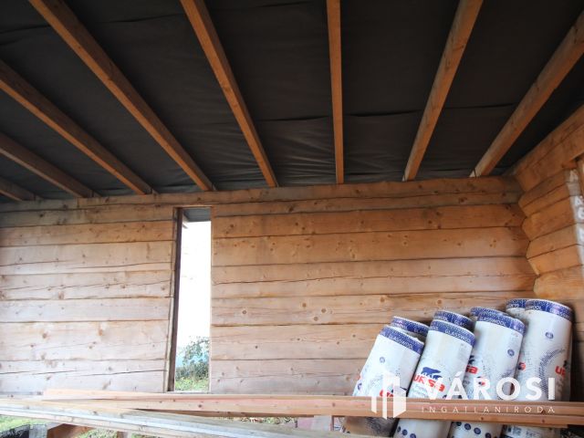 Családi okok miatt eladó