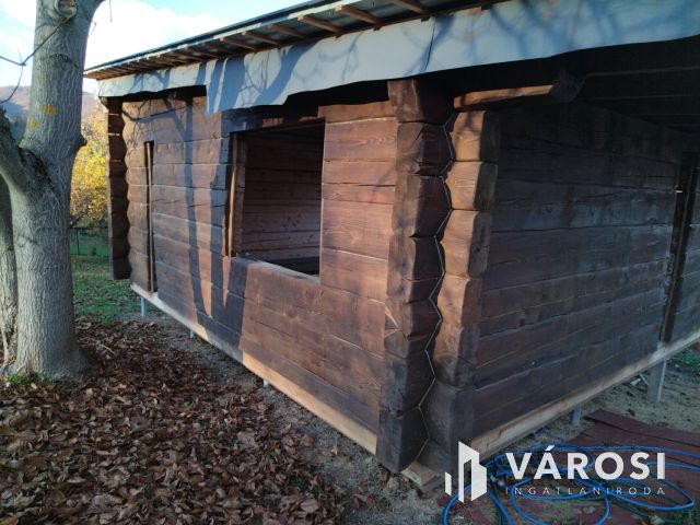 Családi okok miatt eladó