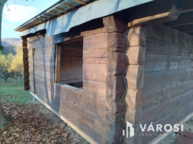 Családi okok miatt eladó