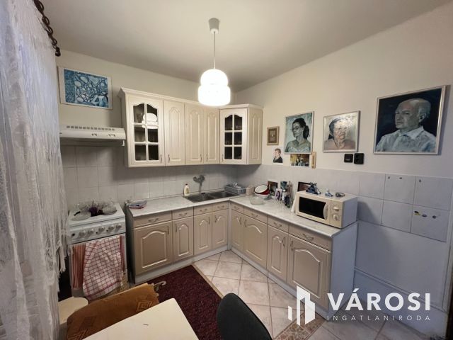 Debreceni 5 Szobás Jó Ház Csendes Kertvárosi Környezetben!