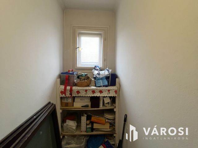 Debreceni 5 Szobás Jó Ház Csendes Kertvárosi Környezetben!