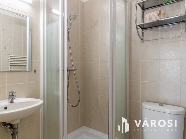 Nappali + 2 hálós otthon a Cézár házban