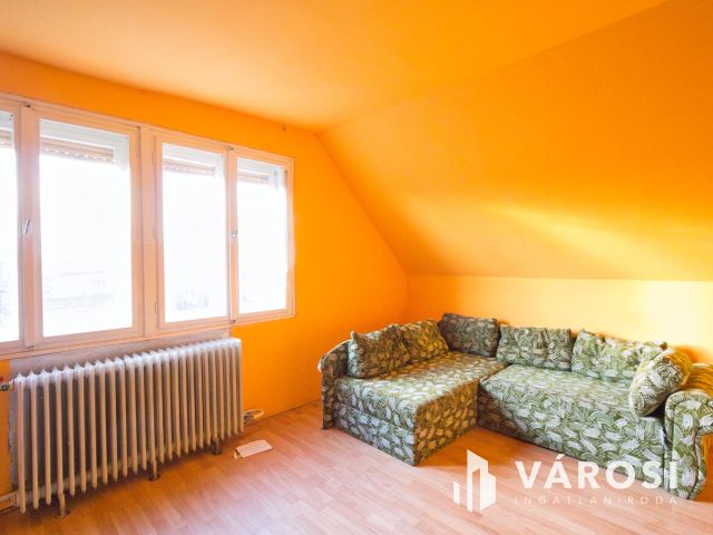 Gádoroson a falusi csend.