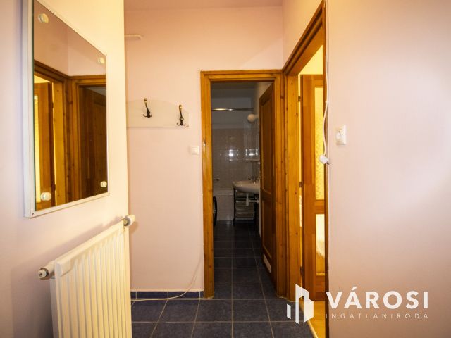 Kiadó modern garzon Békéscsaba szívében