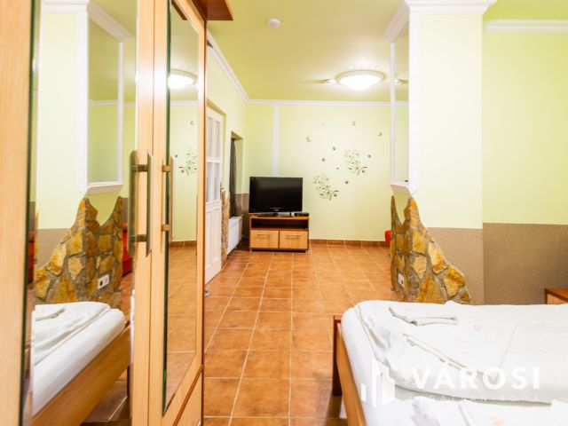 Az év szállása eladó! Apartmanház a fürdő mellett