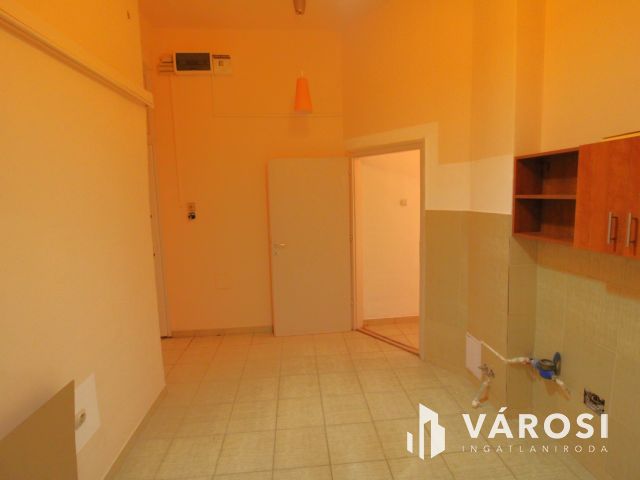 Páratlan lehetőség a belváros szívében.