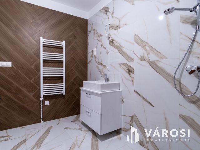 Belvárosi új építésű lakás