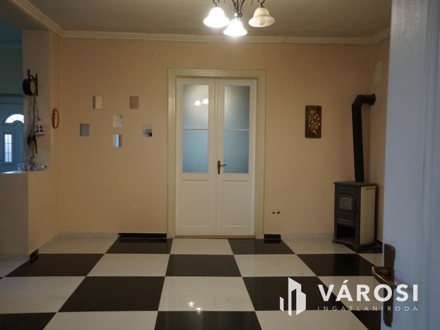 Önálló családi ház azonnal birtokba vehető