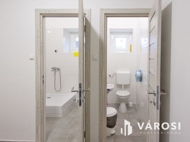 1350 m2-es csarnok kiadó