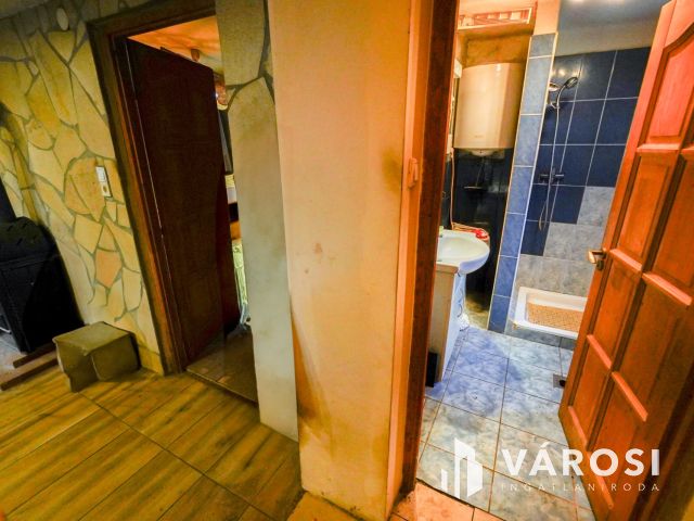 Vácon családi ház a tavak közelében!