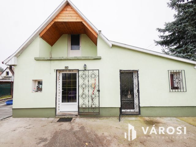 Vácon családi ház a tavak közelében!
