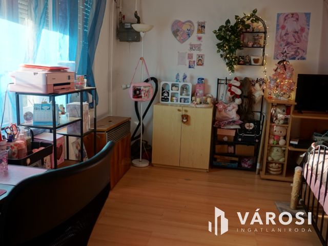 Tripla a Csúcson-csúcsi 3 lakrészes családi ház