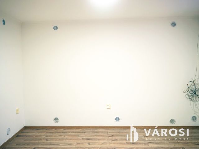 Igényesen felújított családi ház kiváló környezetben!