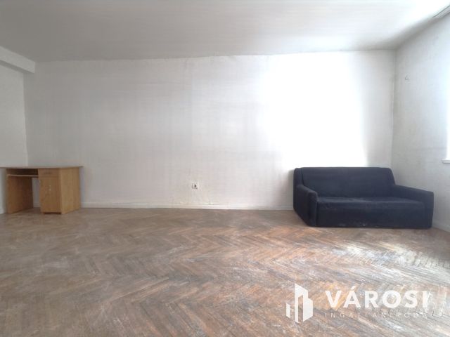 Kedvező árú, 68 nm-es vásártéri lakás