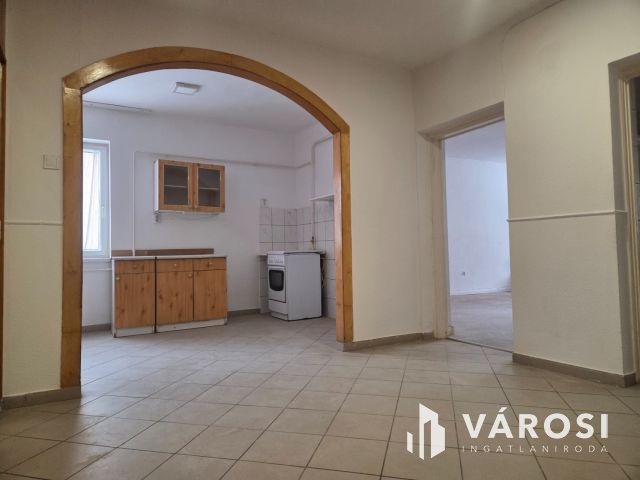 Kedvező árú, 68 nm-es vásártéri lakás