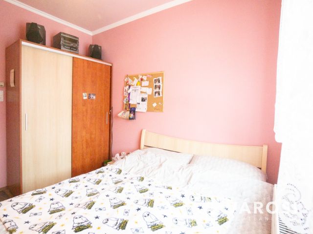 Kedves kis családi ház, nyugodt helyen!