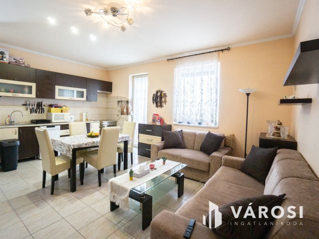 Kedves kis családi ház, nyugodt helyen!