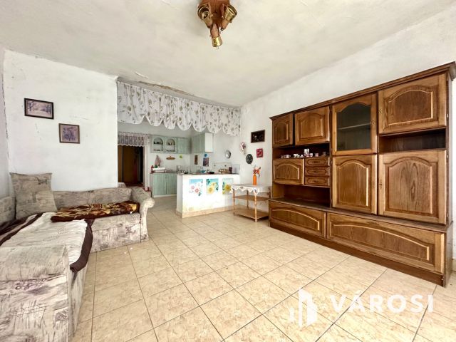 Karancslapujtőn kedvező áron kínált vályogház eladó!