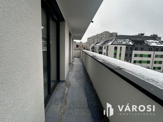 Újpest központban eladó egy új modern tágas otthon