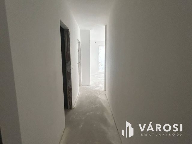 Újpest központban eladó egy új modern tágas otthon