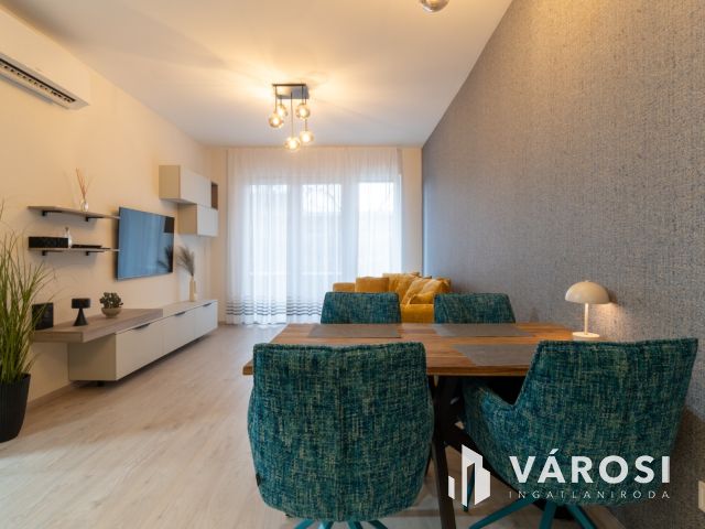 Új építésű prémium vízparti lakás Balatonszemesen