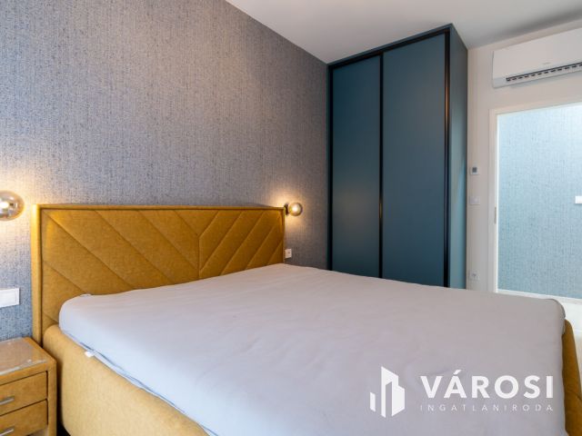 Új építésű prémium vízparti lakás Balatonszemesen