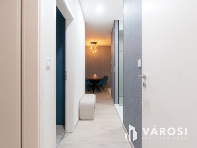 Új építésű prémium vízparti lakás Balatonszemesen