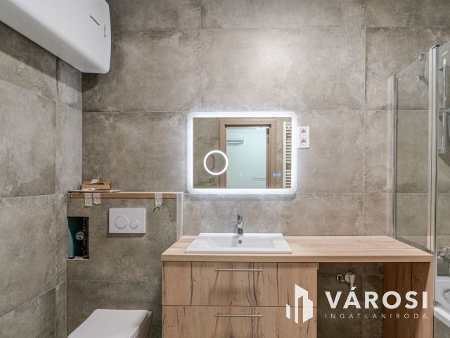 Akár lakni akár befektetni Vásárhely belvárosában 04