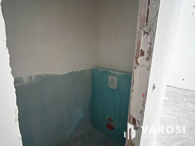 1. emeleti új lakás terasszal és saját kerttel Árpád hídnál