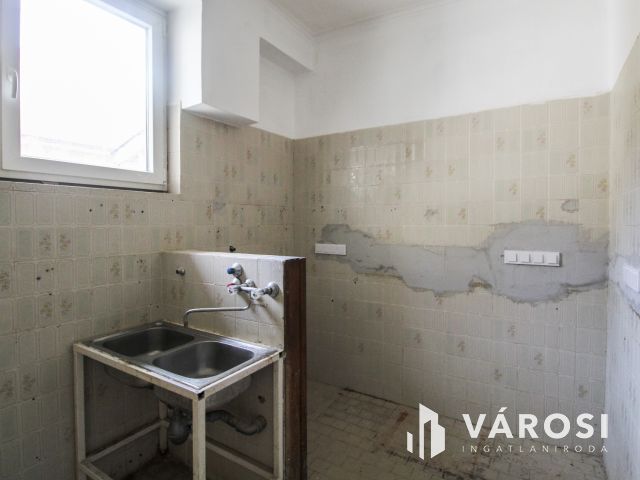 Földszinti társasházi lakás