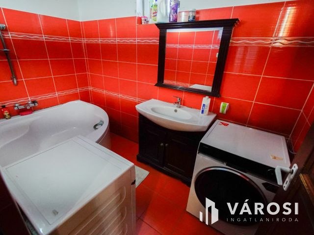 Remek elhelyezkedéssel Turán!