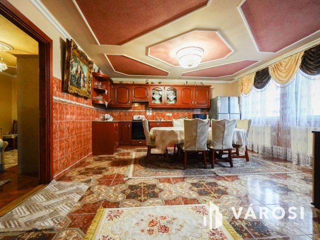 Remek elhelyezkedéssel Turán!