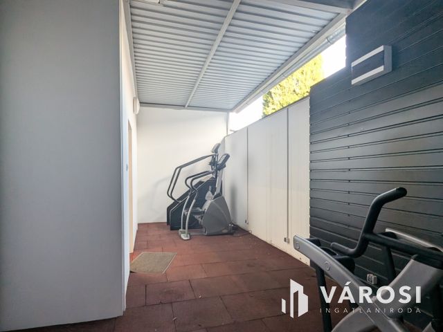 Abszolút belvárosi szépségszalon-üzlethelyiség