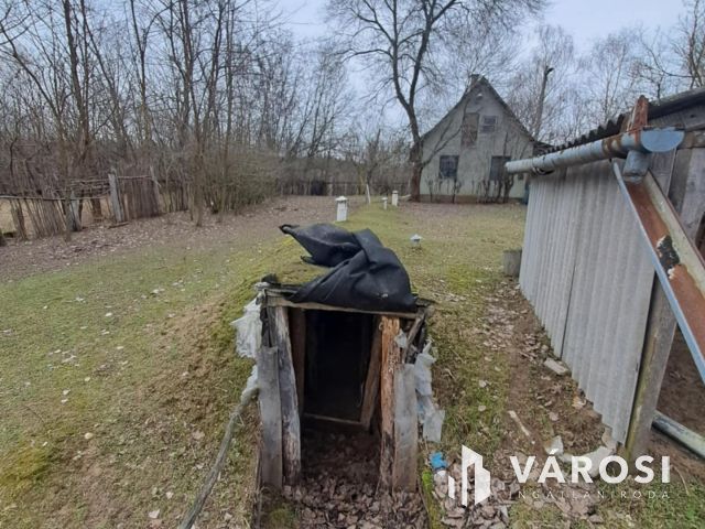 Eladó tanyaként hasznosítható ház és mezőgazdasági terület