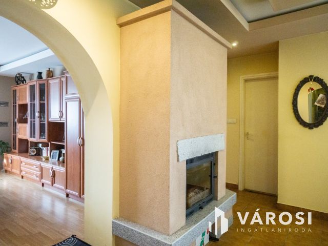 Eladó családi ház Dunaszeg központjában