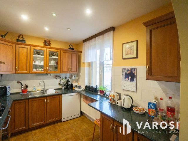 Eladó családi ház Dunaszeg központjában