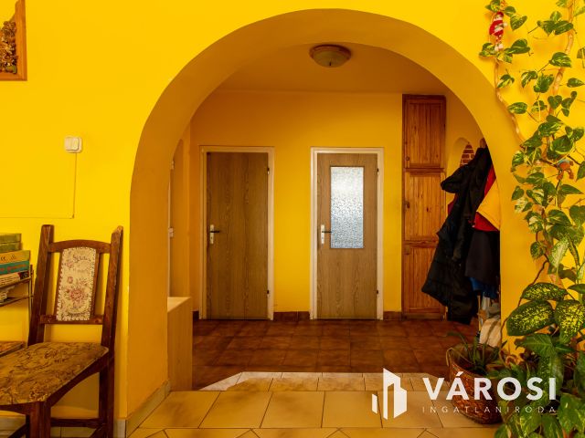 Nagycsaládosok álma – Sárisápi családi otthon 4 hálószobával