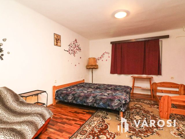 Nagy családi ház eladó vendégház lehetőséggel Gyomán