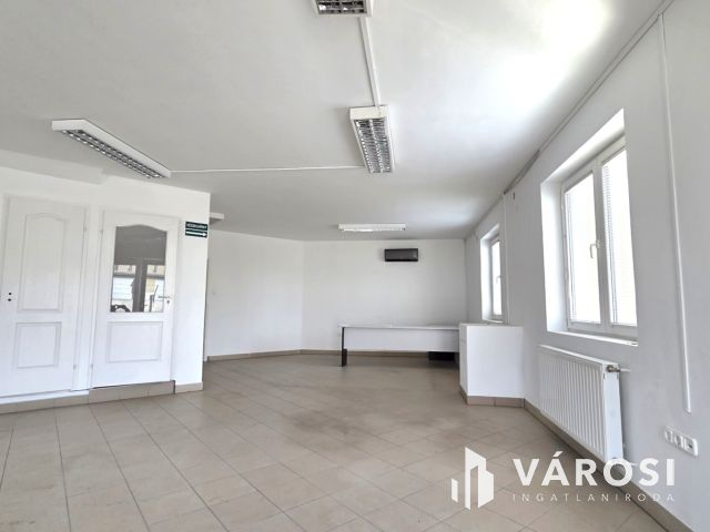 330 m2+120 m2 csarnok+ iroda Debrecen déli ipari övezet