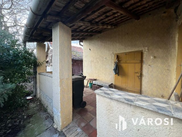 Barátságos, azonnal költözhető, 4 szobás vidéki házikó