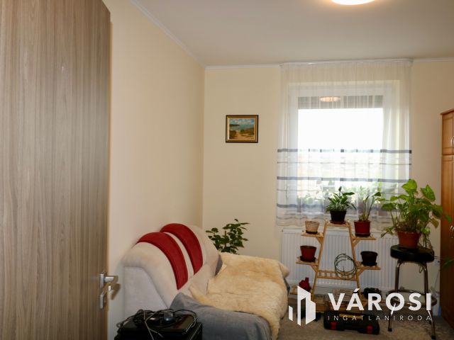 Újszerű családi fészek Győrságon