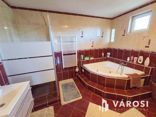 Minden igényt kielégítő családi ház Szigethalmon