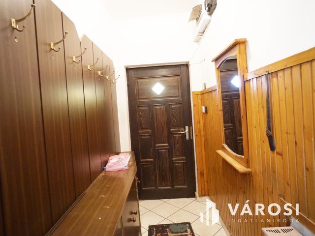 Azonnal költözhető több generációs ház a központban eladó