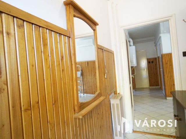 Azonnal költözhető több generációs ház a központban eladó