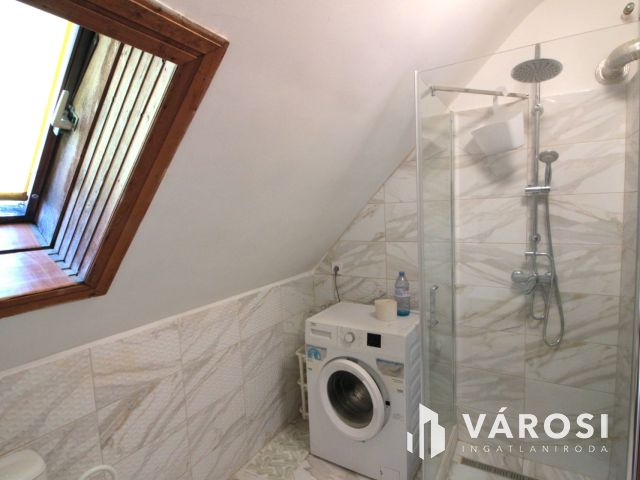 Családi ház gondos bérlőt keres