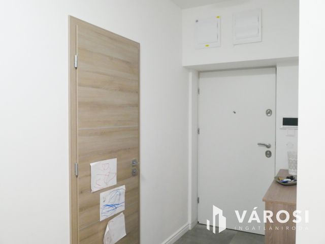 Új építésű három szobás lakás kiadó az I. kerületben